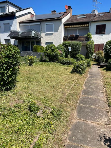 Alltagstauglich geschnittenes Reihenmittelhaus in Sindelfingen